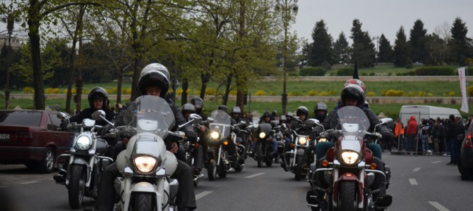 Salonul Auto Moto – POVESTI CU MOTOARE vom fi acolo, in standul SLOWRIDERS