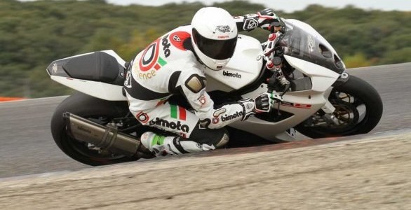 Bimota la IOM TT, dar cine e cel care a dezvoltat motocicleta ?  Sau cum l-am intalnit pe Ruben Xaus…