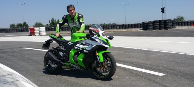 Test Kawasaki Ninja ZX-10R model 2015 aniversar