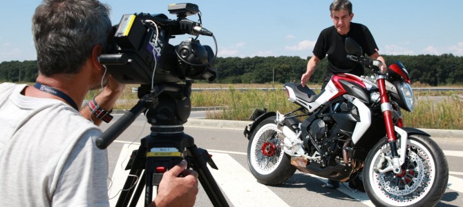 Test MV Agusta Brutale Dragster 800 RR – varianta video