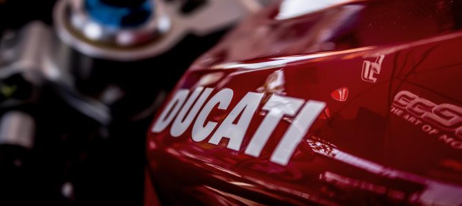 Compania Ducati poate fi cumparată de indienii de la Bajaj Auto