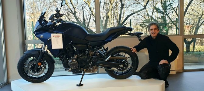 Noul model Yamaha Tracer 700 a ajuns la magazinul din Bucureşti al importatorului