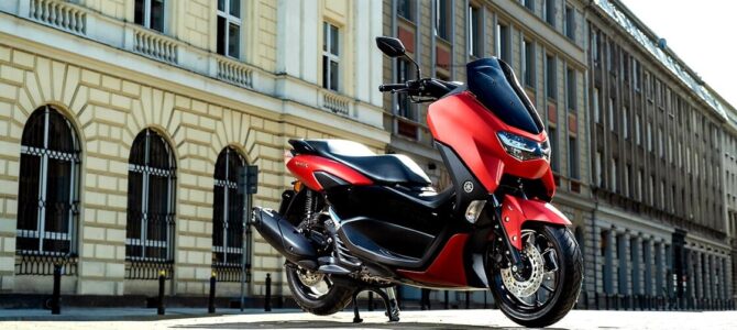 Scuterul Yamaha NMAX 125 a fost radical modificat pentru sezonul 2021