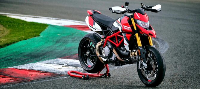 Modelele Ducati Hypermotard sunt Euro 5 și versiunea 950 SP are culori noi