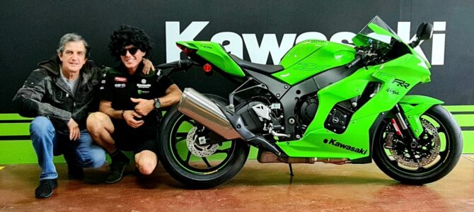 Noul Ninja ZX-10RR 2021 a ajuns la magazinul din București al importatorului Kawasaki