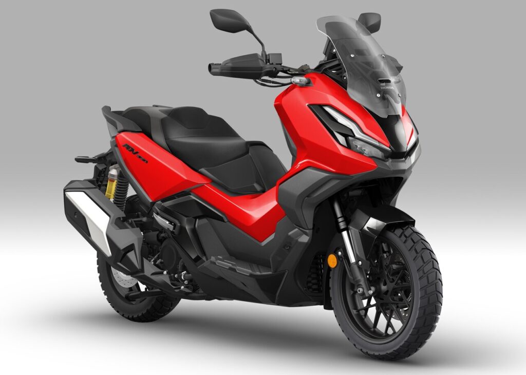 Scutere Honda de 350 cmc