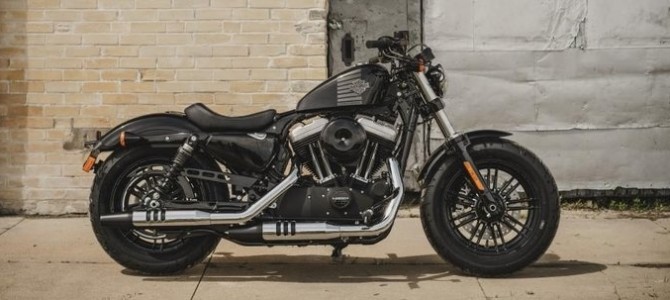 Forty-Eight, motocicleta clasică într-o formă revizuită, un model care va fi întotdeauna modern